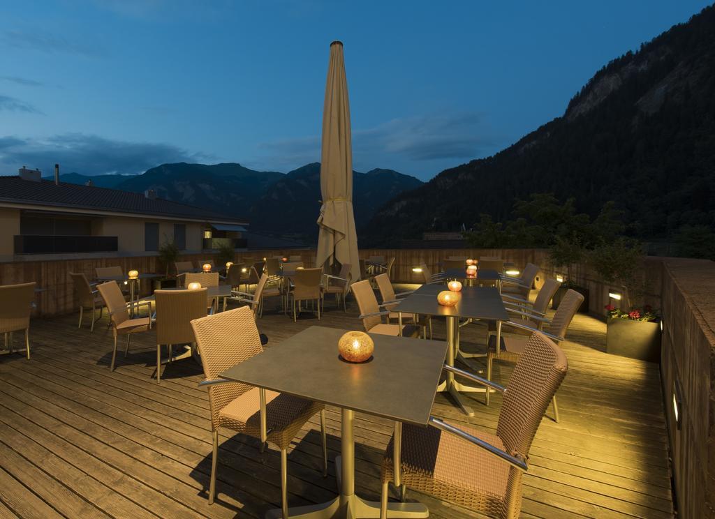 Hotel Weiss Kreuz Thusis Buitenkant foto