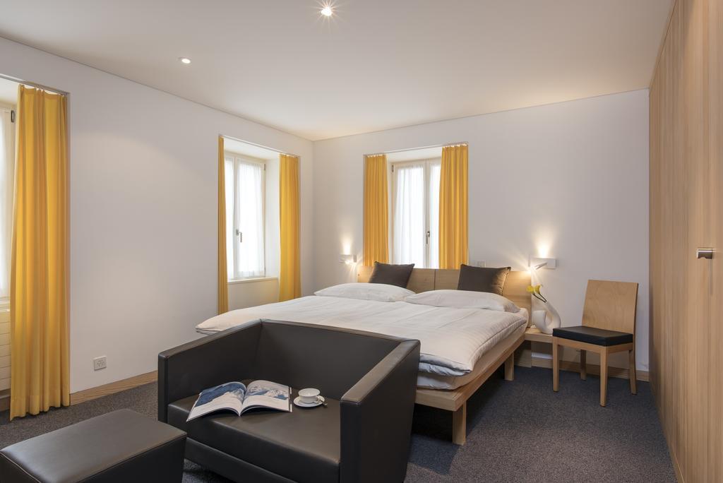 Hotel Weiss Kreuz Thusis Kamer foto
